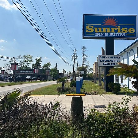 Sunrise Inn & Suites Ченелвью Екстер'єр фото