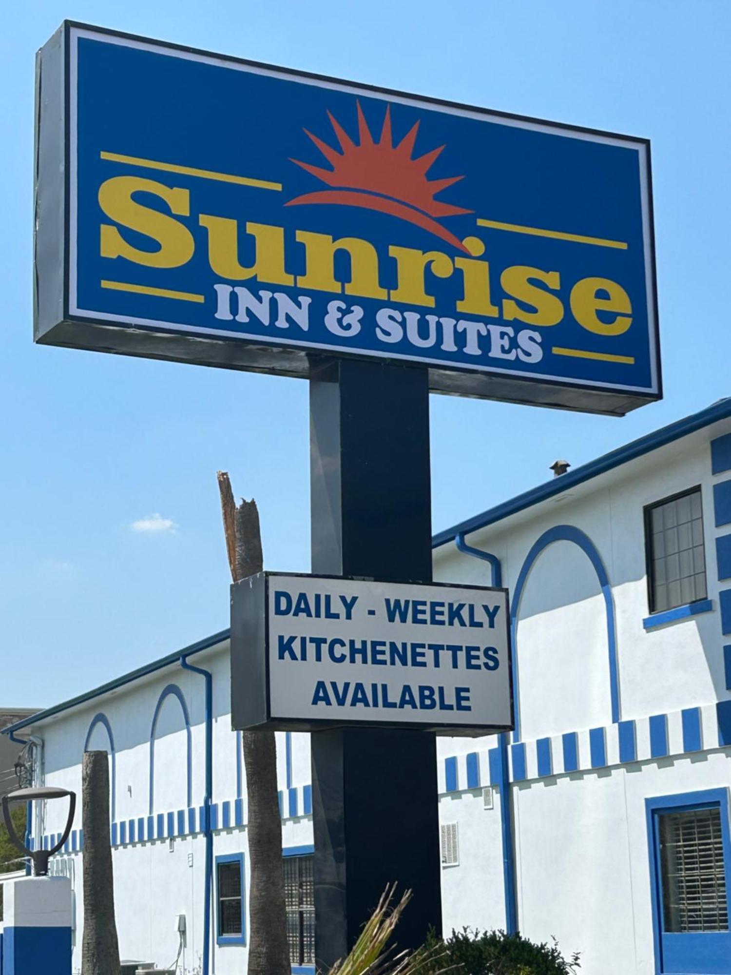 Sunrise Inn & Suites Ченелвью Екстер'єр фото
