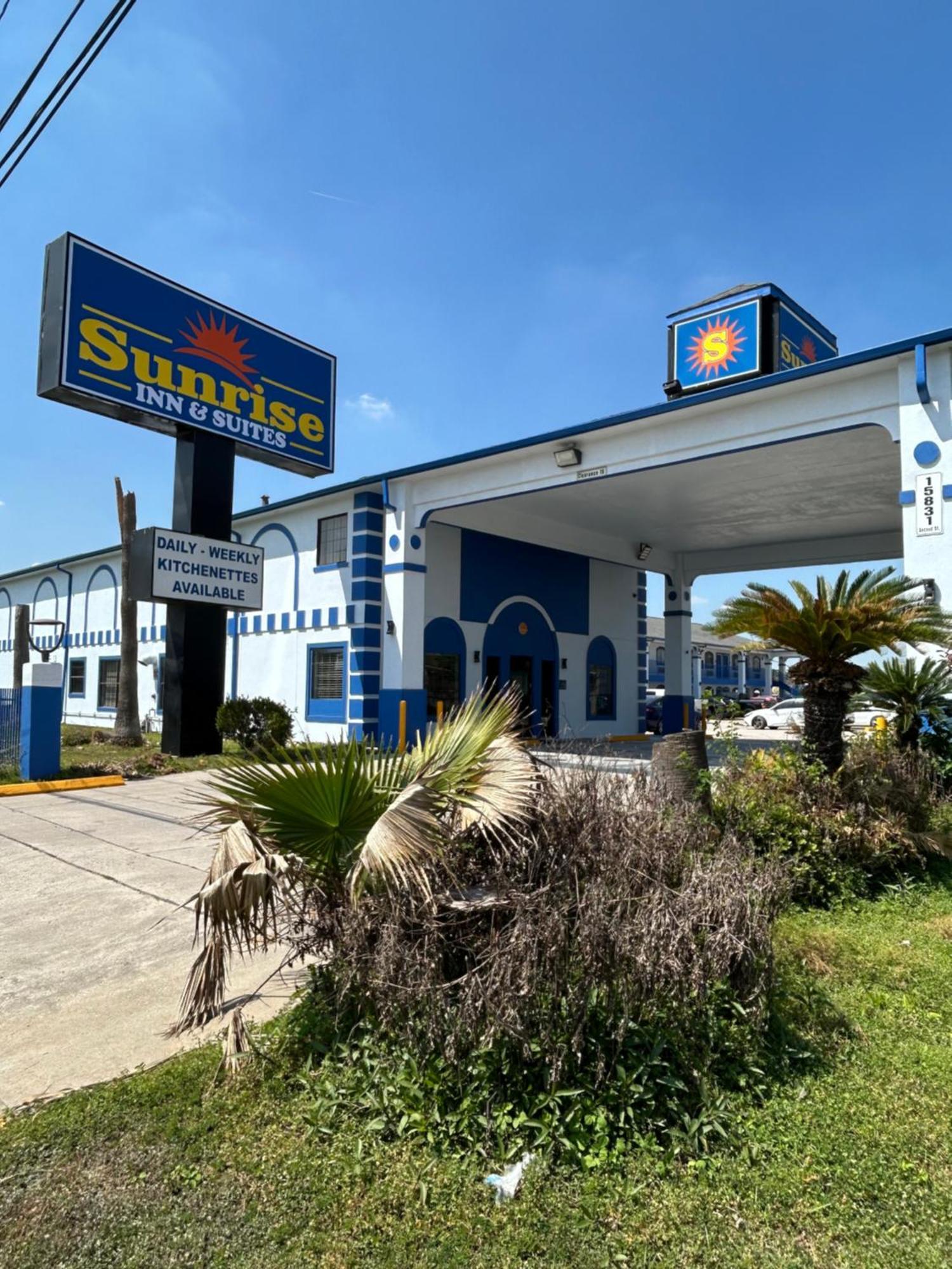 Sunrise Inn & Suites Ченелвью Екстер'єр фото
